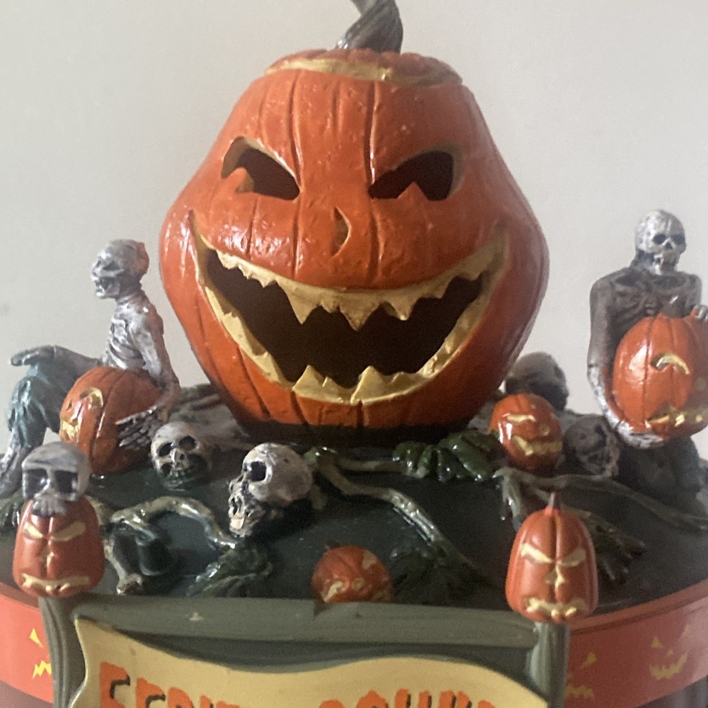 Lemax Spooky Town EERIE GO ROUND Ride Carnival Halloween Animated Lights - Picture 11 of 16